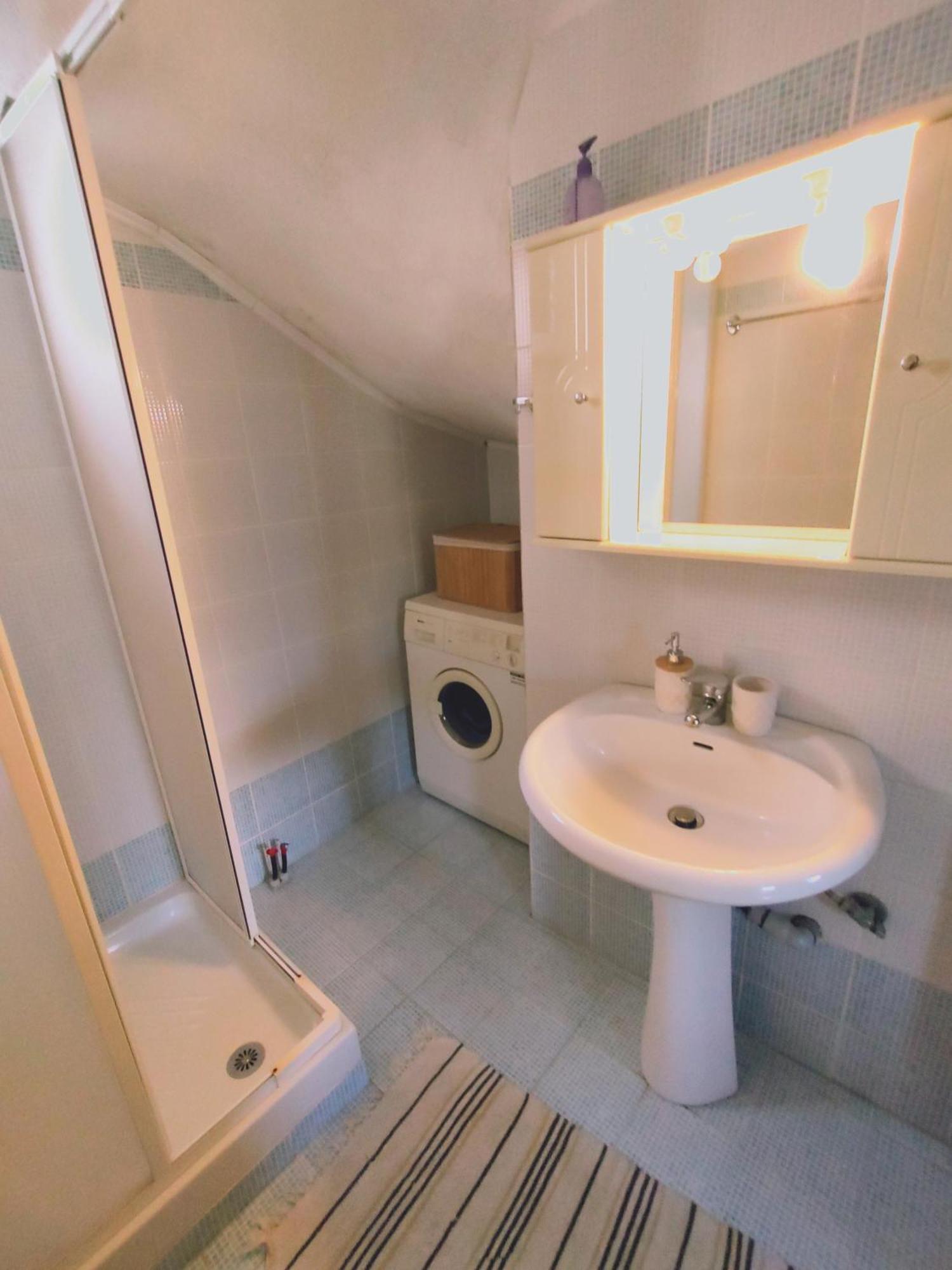 Kerasies Home Karianí Exteriér fotografie